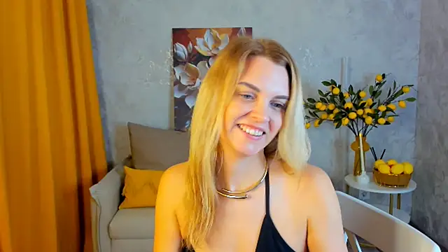 LunaFlinn Chat XXX in diretta