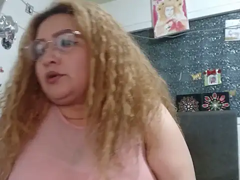 Perla1981-- Chat XXX live