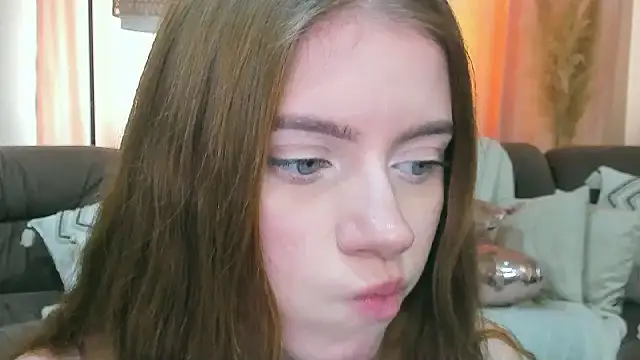 Erica_Kiss: απευθείας συνομιλία ΧΧΧ