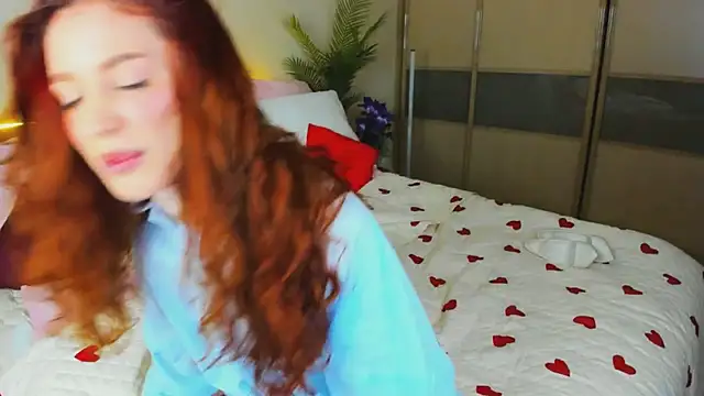 Онлайн чат XXX ChristinaConteeree