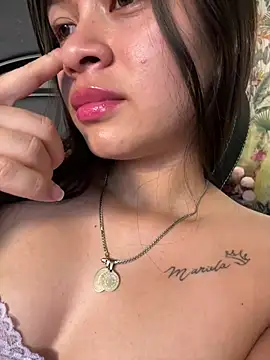 Kloe_00 – Live XXX-chat