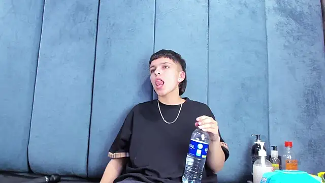 Megan_Thompson_'s Live XXX Chat