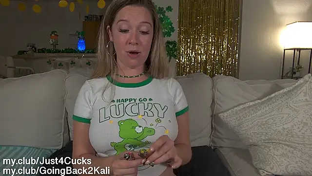 boomboomr00m's Live XXX Chat