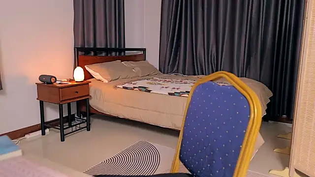 دردشة PocketElsa الجنسية المباشرة