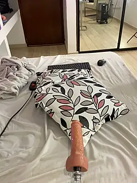 Sheeryl__ 现场XXX聊天