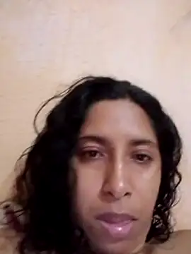 hotaniani's Live XXX Chat