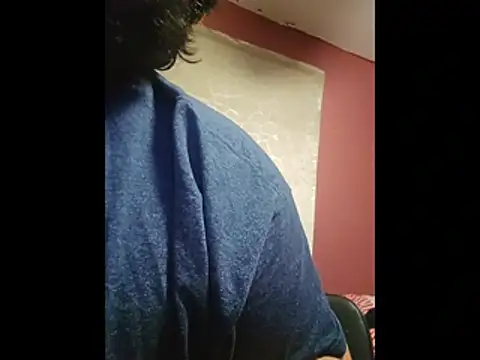 Strongbutgentle36's Webcam Show