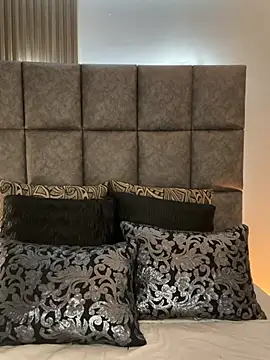 دردشة BrigitteVons الجنسية المباشرة