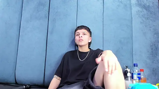 Megan_Thompson_ élő XXX-chatje