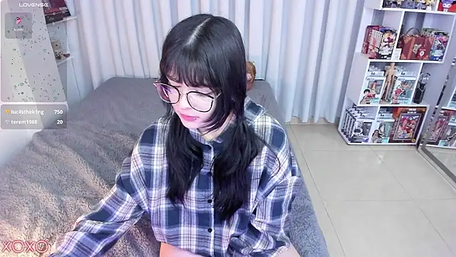 Živý XXX chat misshoneyxxx