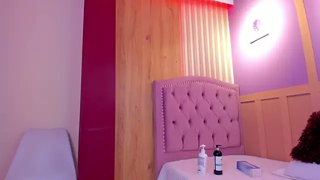 LilithAllenn live XXX chat