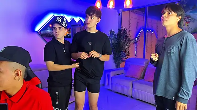 Вебкам-шоу Houseofwarrios