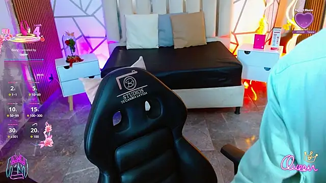 Pertunjukan Kamera Web osamu_tay