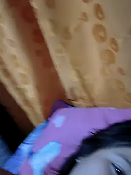 ImSophieFox 即時 XXX 聊天