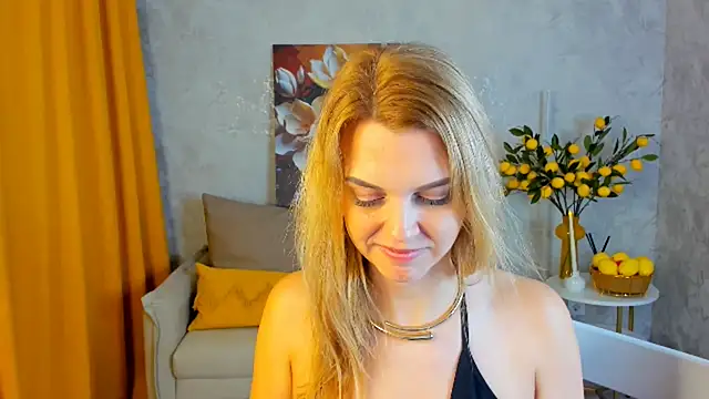 LunaFlinn 即時 XXX 聊天