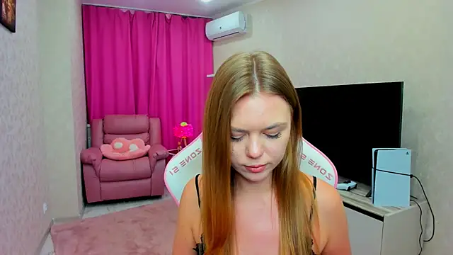 Chatroom XXX en direct de Strawberrye