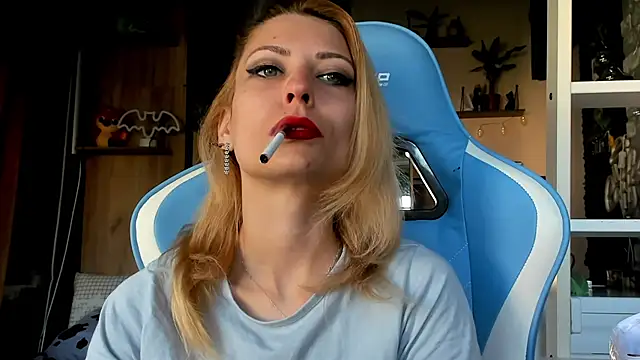 XXX chat uživo modela karo123421