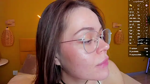 Kelly_Cuutie – Naživo XXX chat