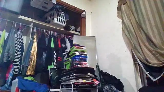 Chat +18 de slinginbigD ao vivo