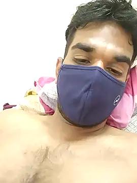 rakoiyr's Webcam Show