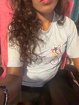 Indian-Squirt live XXX chat