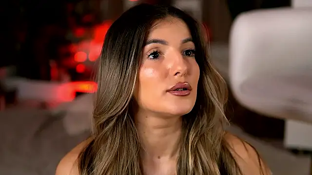 Онлайн чат XXX KellyMathews