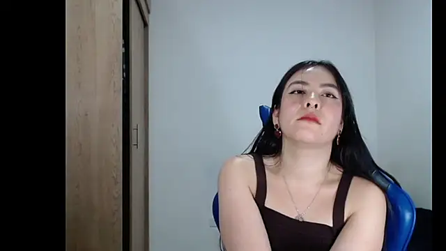 Czat XXX na żywo – EloiseJun