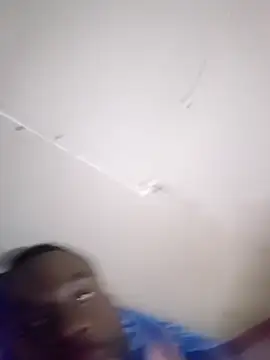 celazimnike062127 Show in webcam