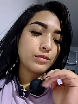 Czat XXX na żywo – Lilitth_