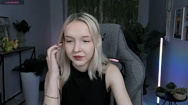 MaoqiBeverly Chat XXX in diretta