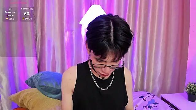 Demian_Hush Chat XXX in diretta