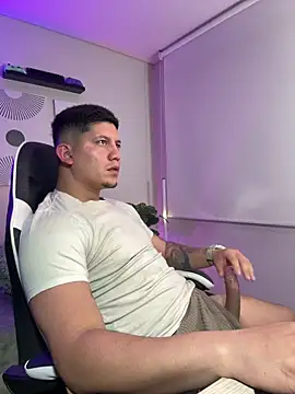 Chat XXX en directo de _robertobaggioo