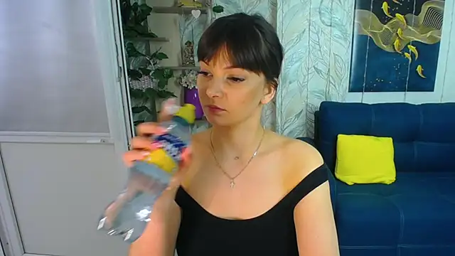 GoldenLadyyy 即時 XXX 聊天