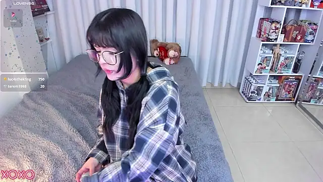 Chat XXX en directo de misshoneyxxx