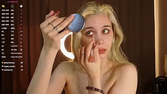 Chatroom XXX en direct de JaymieVigen