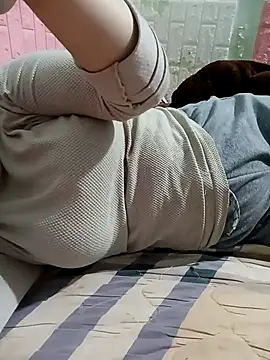 Emily-lonely 在線直播表演