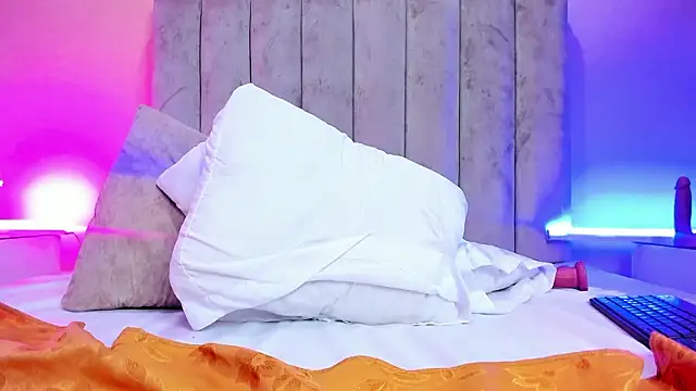 Emma_Hearts Chat XXX in diretta