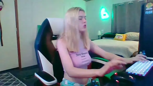 Chat +18 de Rainsworld420 ao vivo