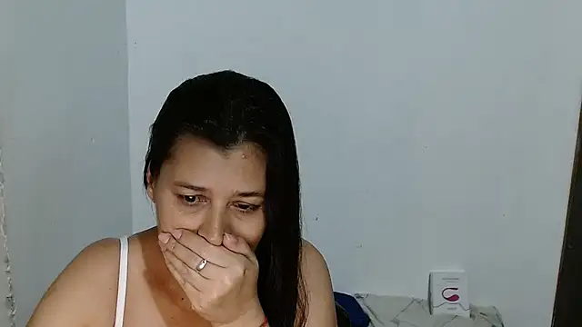 دردشة KARYNA_MILF الجنسية المباشرة