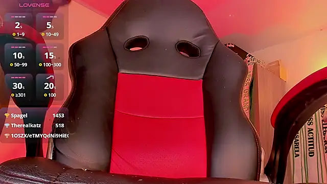 naomy__xx 即時 XXX 聊天