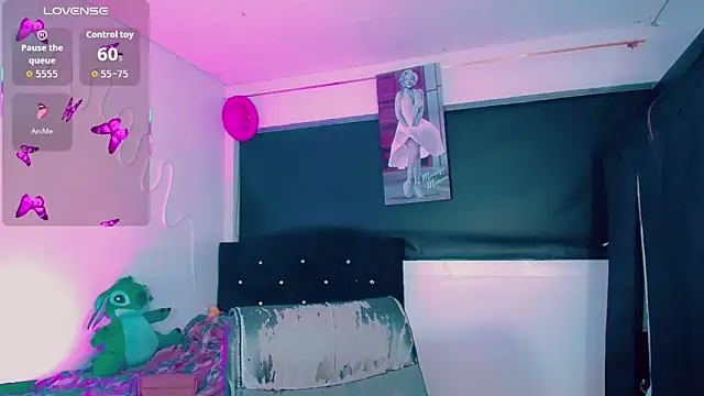 Kendall_hornyy 即時 XXX 聊天