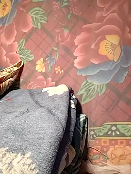 Reina_Fcup01 Adlı Modelin Canlı XXX Sohbeti