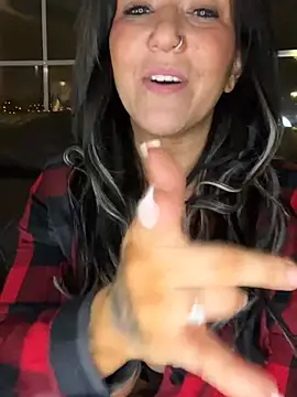 Chatroom XXX en direct de LittleMissEeve