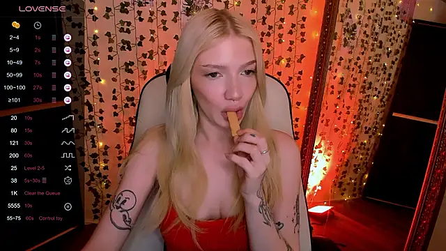 Chatroom XXX en direct de AnyaTaylor_