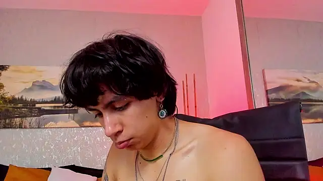 Tyler_durten Adlı Modelin Canlı XXX Sohbeti