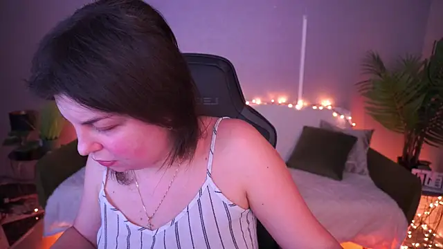 دردشة MirandaWong الجنسية المباشرة