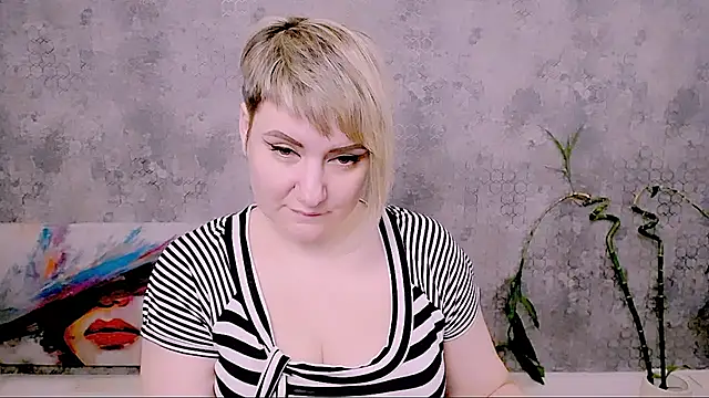 دردشة Djullia الجنسية المباشرة