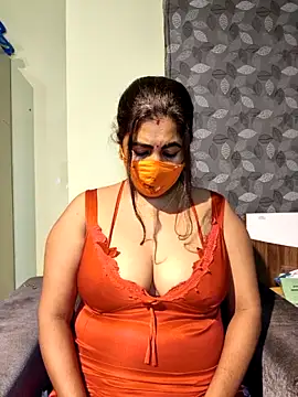 Show modela Poly_bhabi na web-kameri