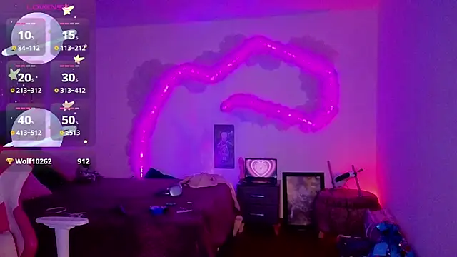 larah_uwuのライブXXXチャット