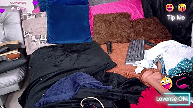 candy_sex_hot_ – Live XXX-chat